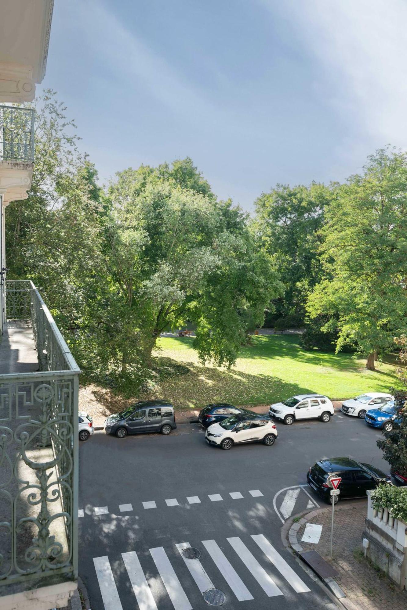 Le Brit - Grand Appartement Design, 3 Chambres, Centre Ville Vichy Exterior photo